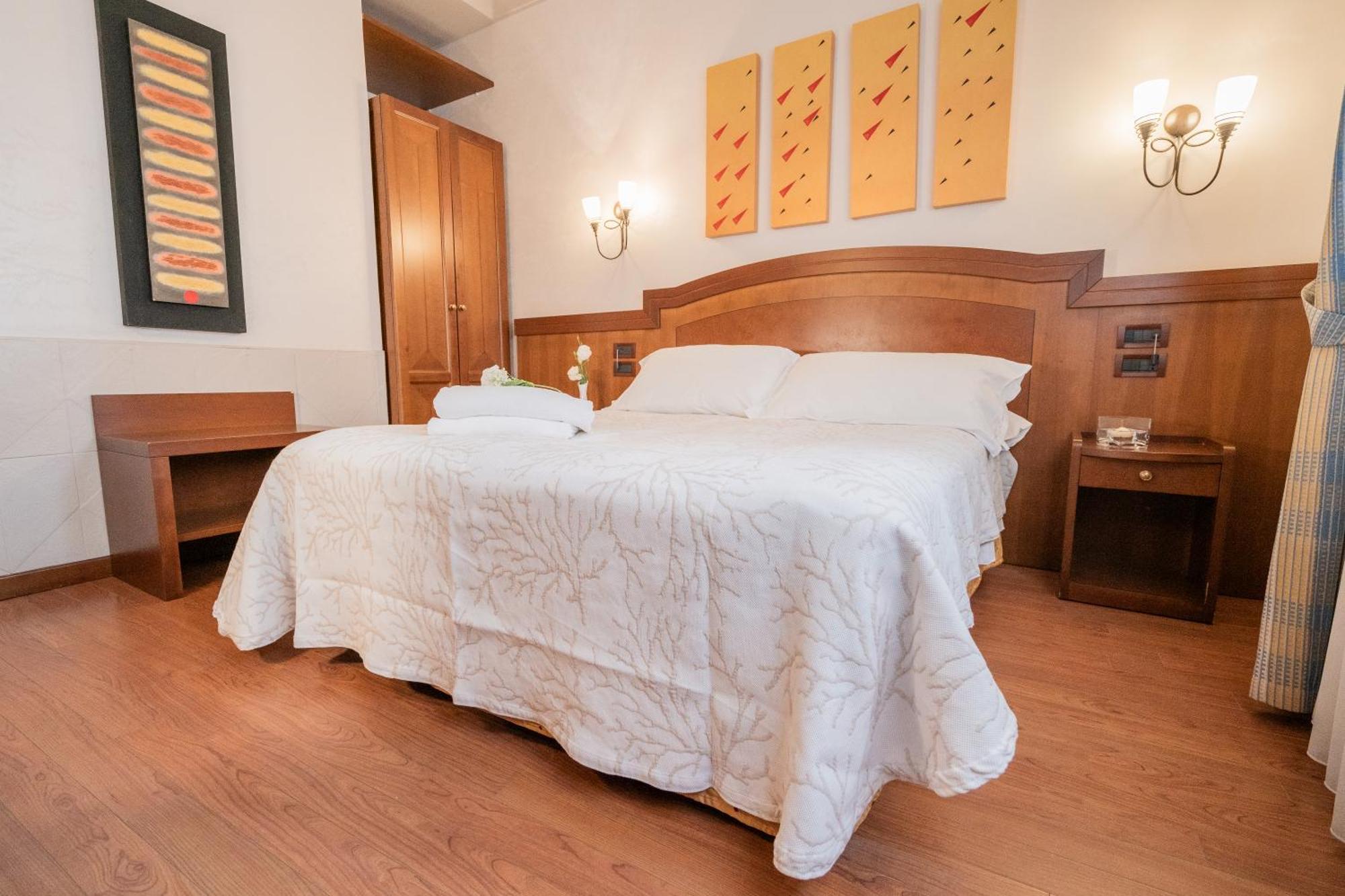 Art Hotel Santa Lucia Termoli Exterior photo