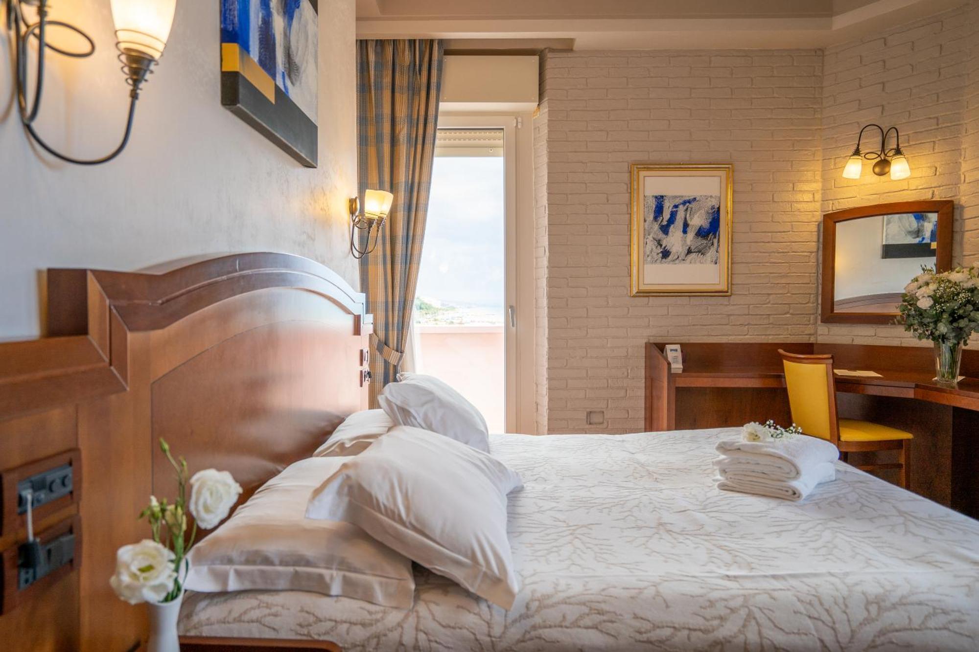 Art Hotel Santa Lucia Termoli Exterior photo